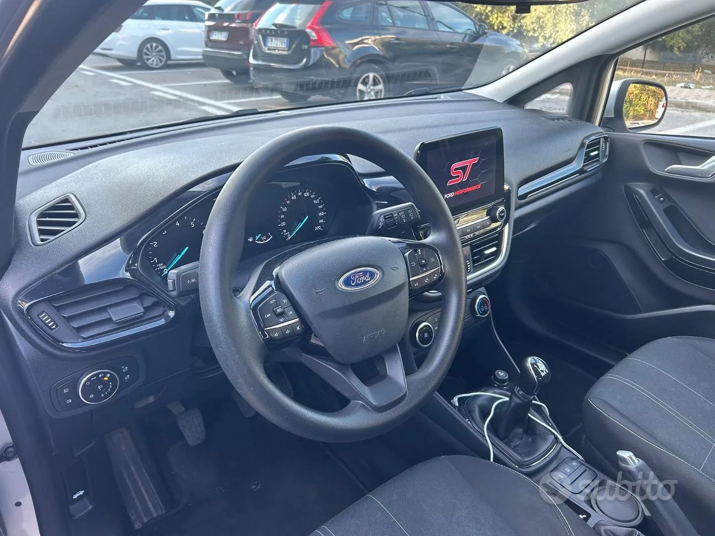 Ford Fiesta 2019 photo 2