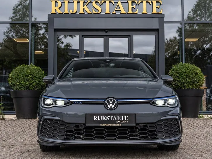 Volkswagen Golf 2022 photo 3
