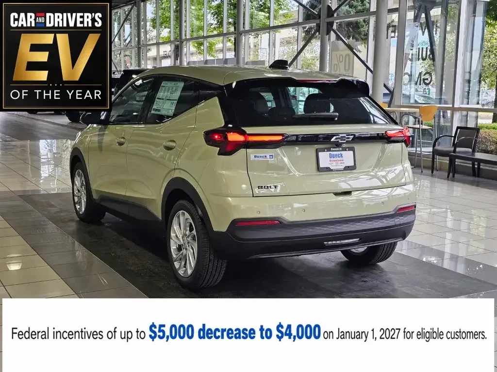 Chevrolet Bolt 2027 photo 5