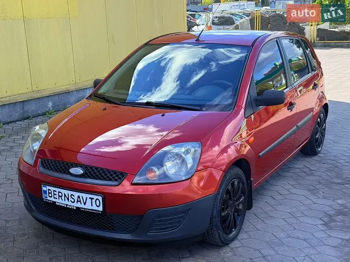 Ford Fiesta 2006 photo 2