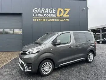 Toyota Proace Verso 2017 photo 2