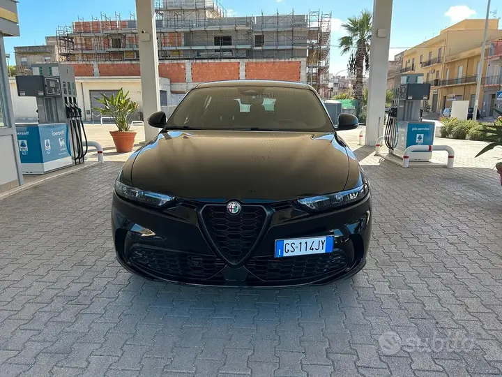 Alfa Romeo Tonale 2023 photo 4