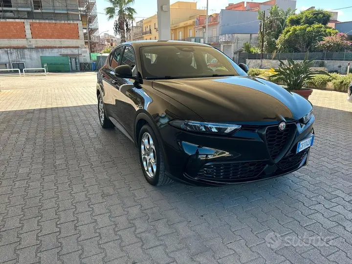 Alfa Romeo Tonale 2023 photo 2