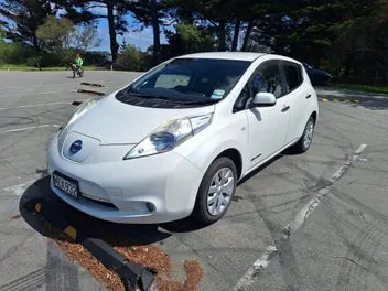 Nissan Leaf 2013 photo 4