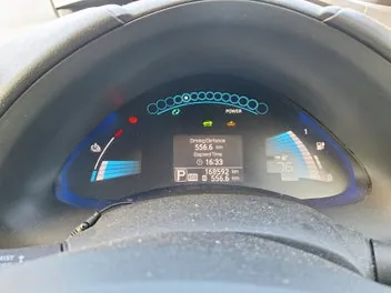 Nissan Leaf 2013 photo 2