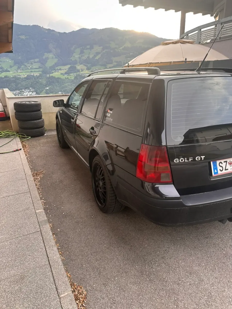 Volkswagen Golf 2000 photo 2