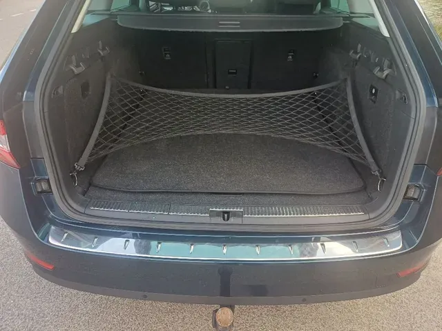 Skoda Superb Combi 2021 photo 4