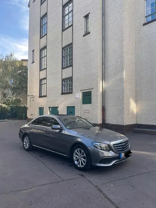 Mercedes-Benz E 250