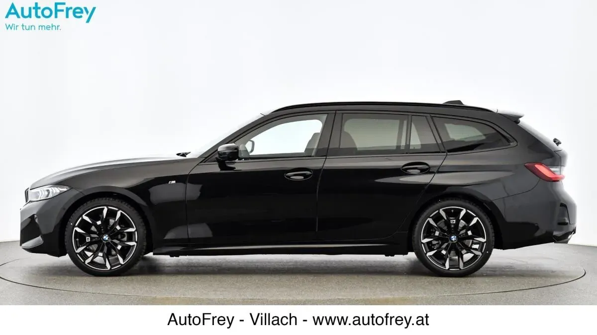 BMW 3 Series 2024 photo 2