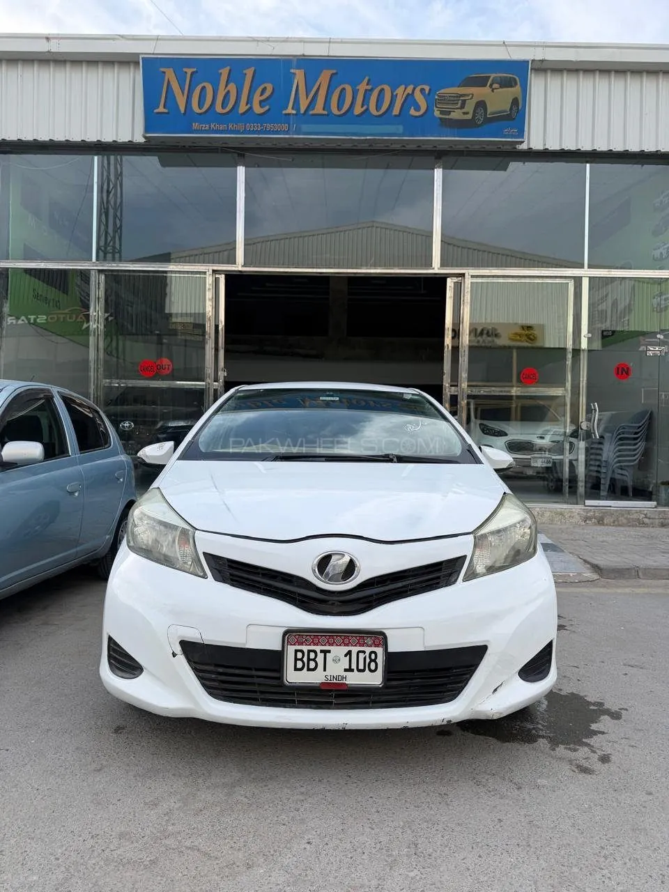 Toyota Vitz