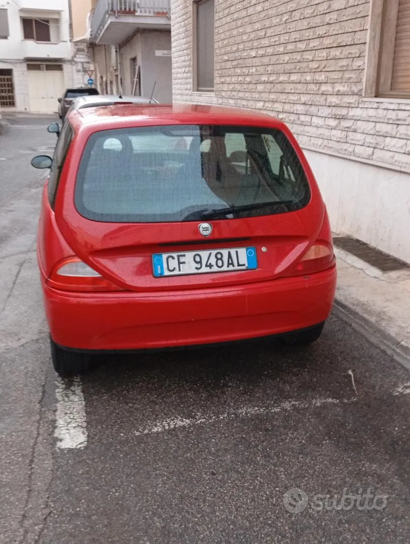 Lancia Y