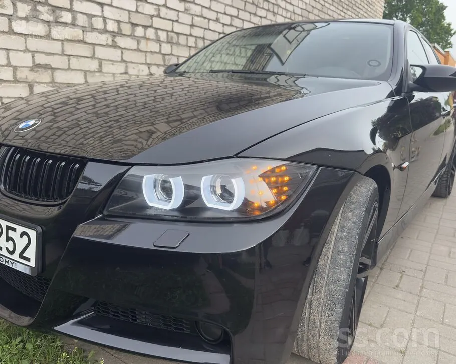 BMW 318 2007 photo 2