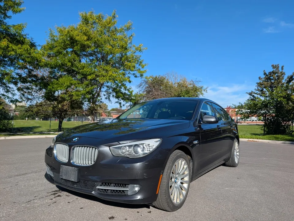 BMW 5 Series 2011 photo 3