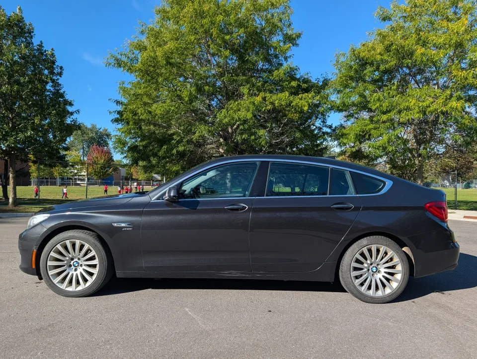 BMW 5 Series 2011 photo 4