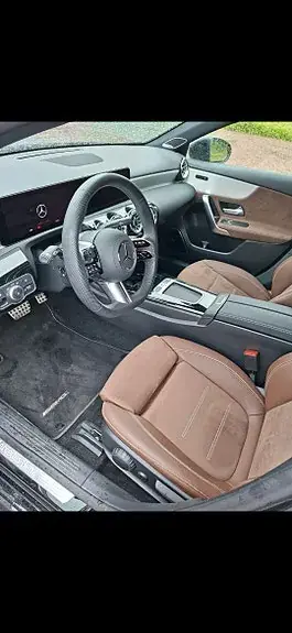 Mercedes-Benz A 250 E 2026 photo 3