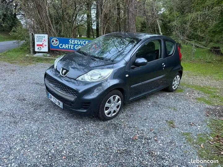 Peugeot 107 2010 photo 4