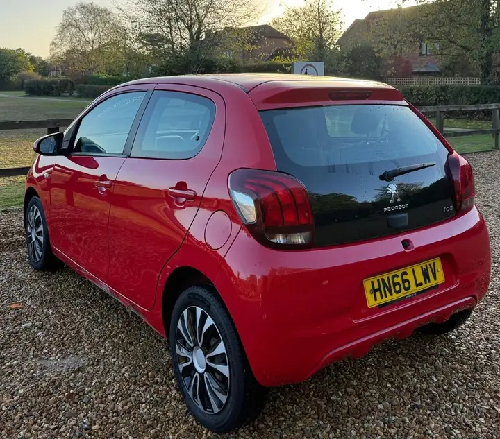 Peugeot 108 2016 photo 2