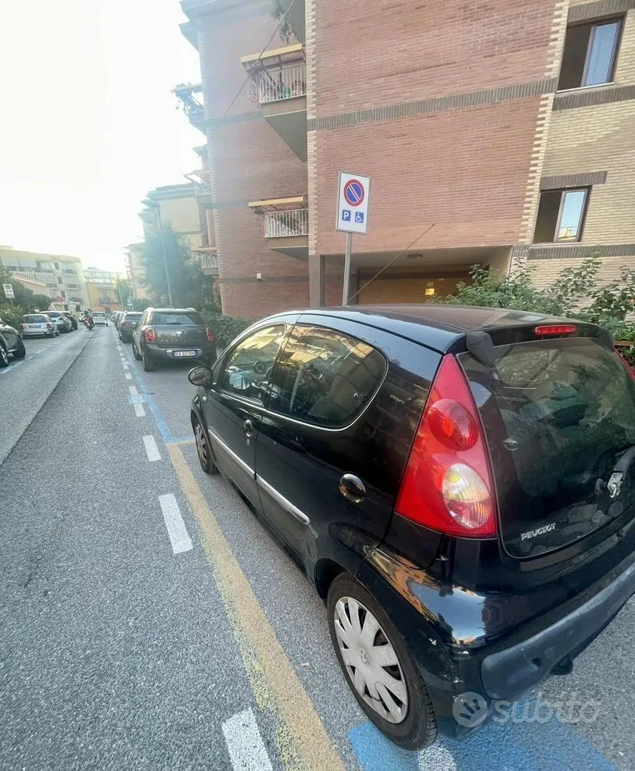 Peugeot 107 2008 photo 3