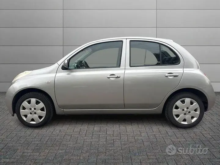 Nissan Micra 2005 photo 3