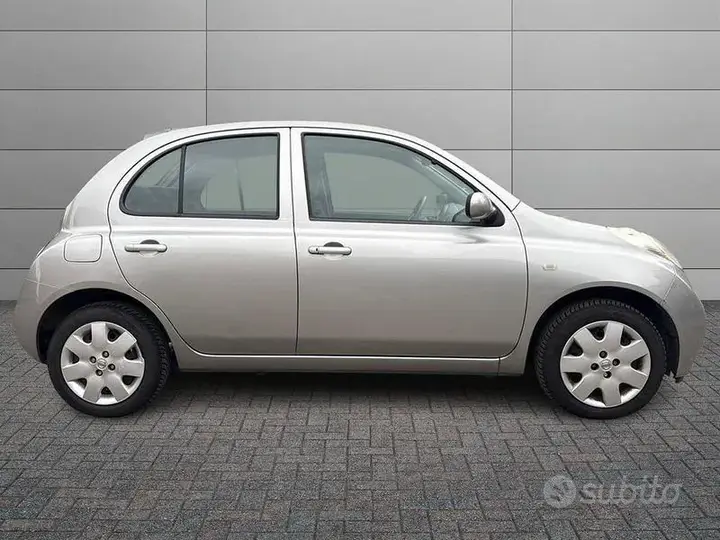 Nissan Micra 2005 photo 2