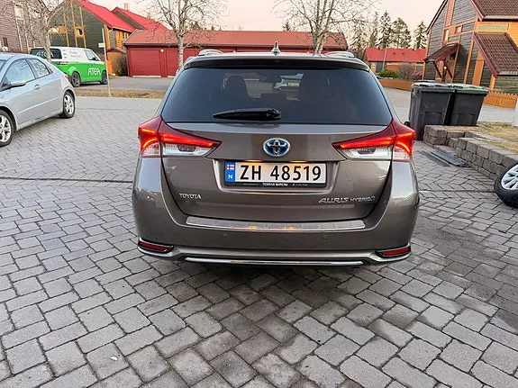 Toyota Auris 2016 photo 4
