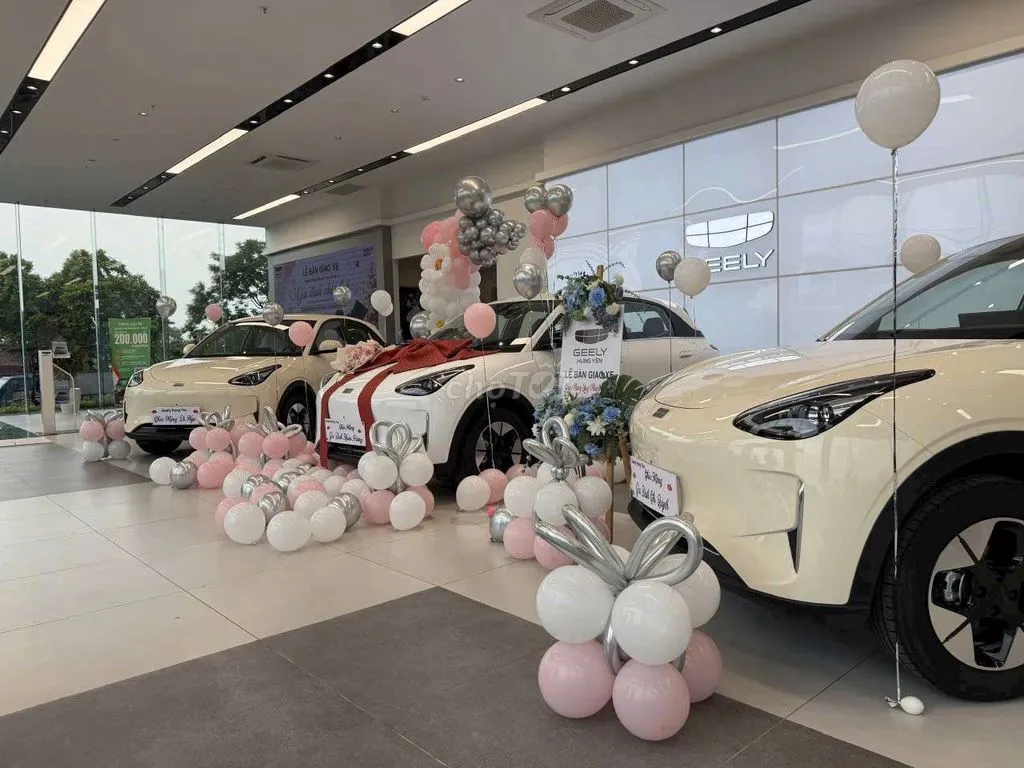 Geely Ex2