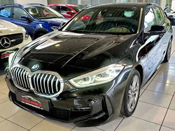 BMW 118I 2022 photo 3