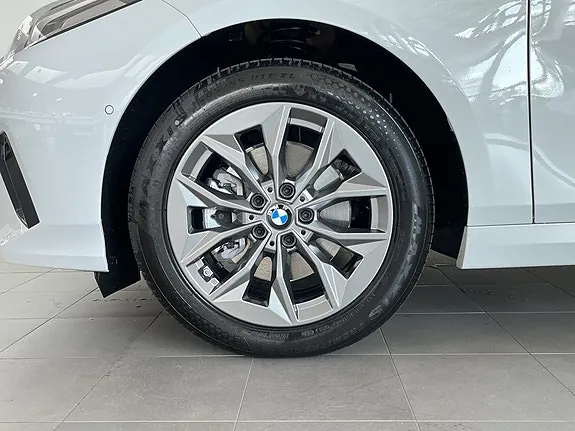 BMW 120 2026 photo 4