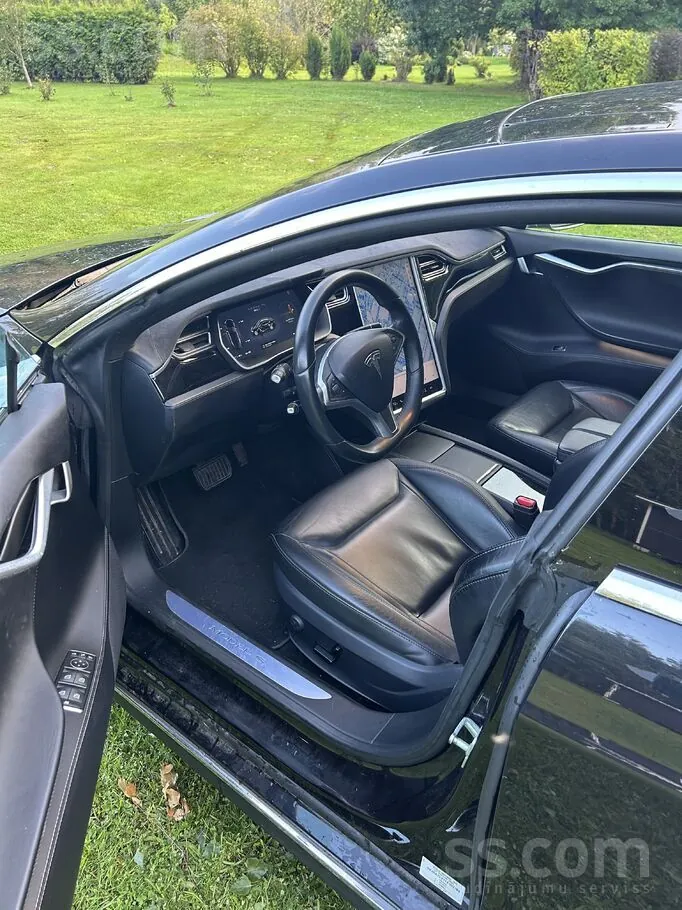 Tesla Model S 2015 photo 4