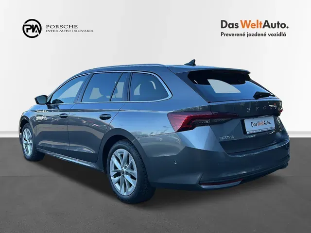Skoda Octavia Combi 2024 photo 2