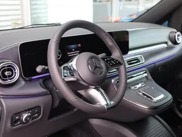 Mercedes-Benz Eqv 2025 photo 3