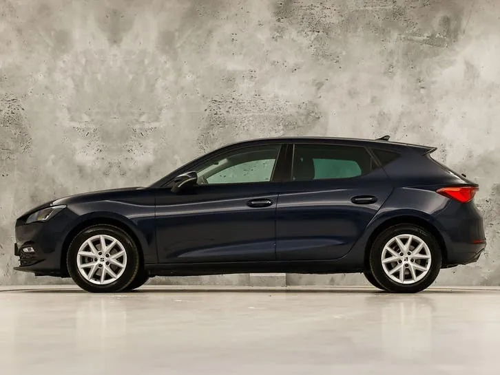Seat Leon 2022 photo 2