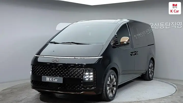 Hyundai Staria