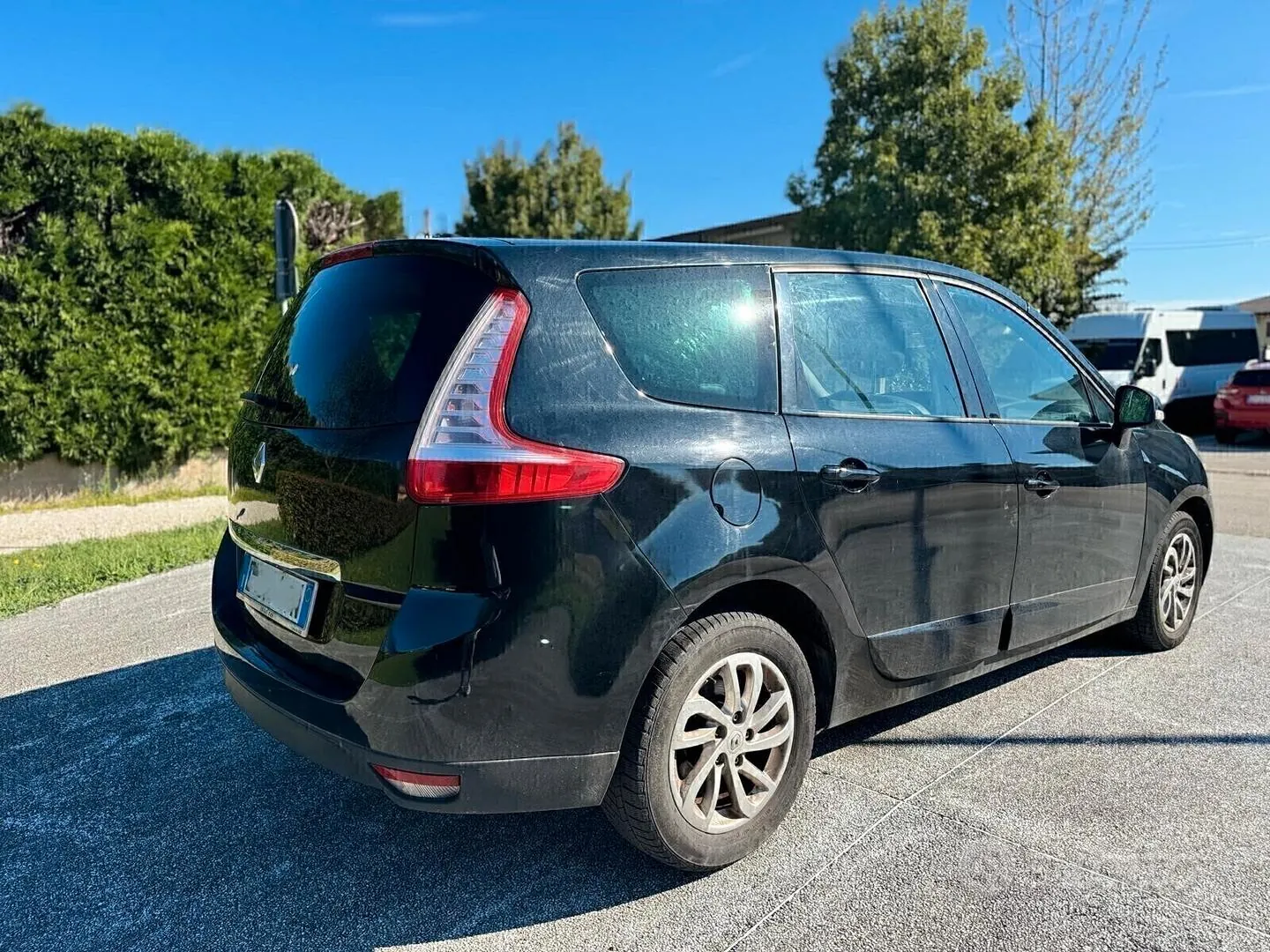 Renault Grand Scenic 2014 photo 4