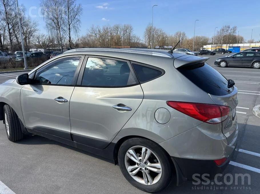 Hyundai Ix35 2011 photo 3