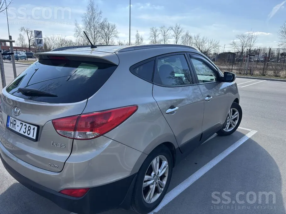 Hyundai Ix35 2011 photo 2