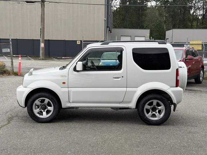 Suzuki Jimny 2008 photo 4