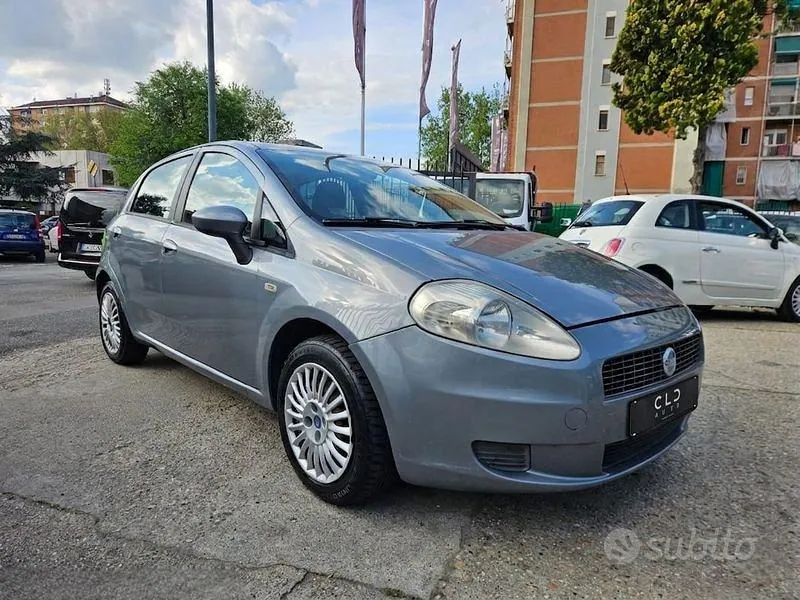 Fiat Grande Punto 2006 photo 3