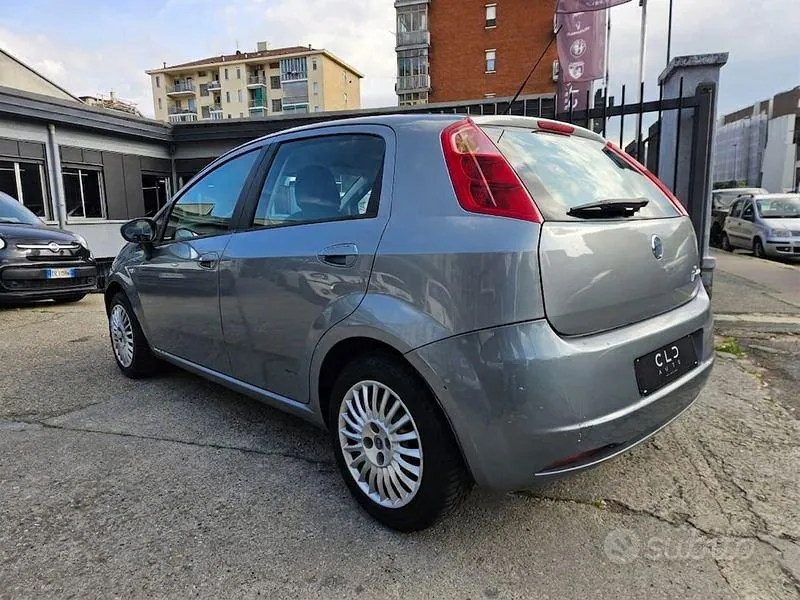 Fiat Grande Punto 2006 photo 4