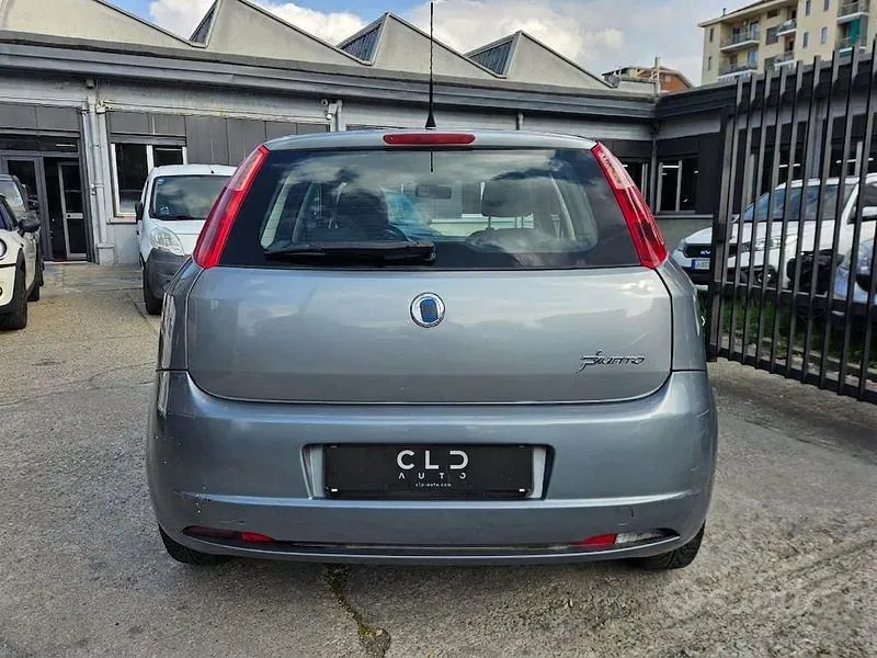 Fiat Grande Punto 2006 photo 5