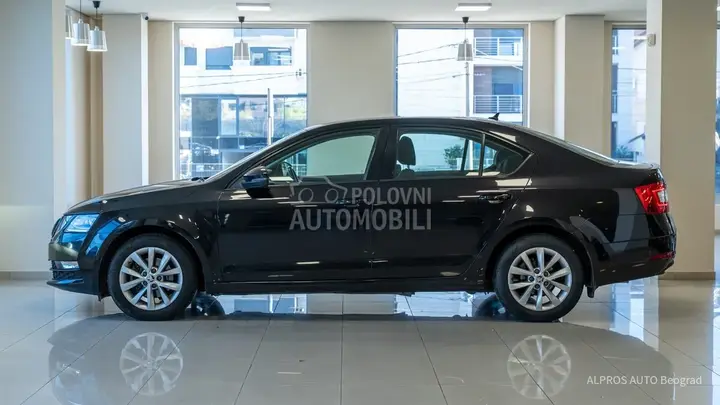 Skoda Octavia 2019 photo 2