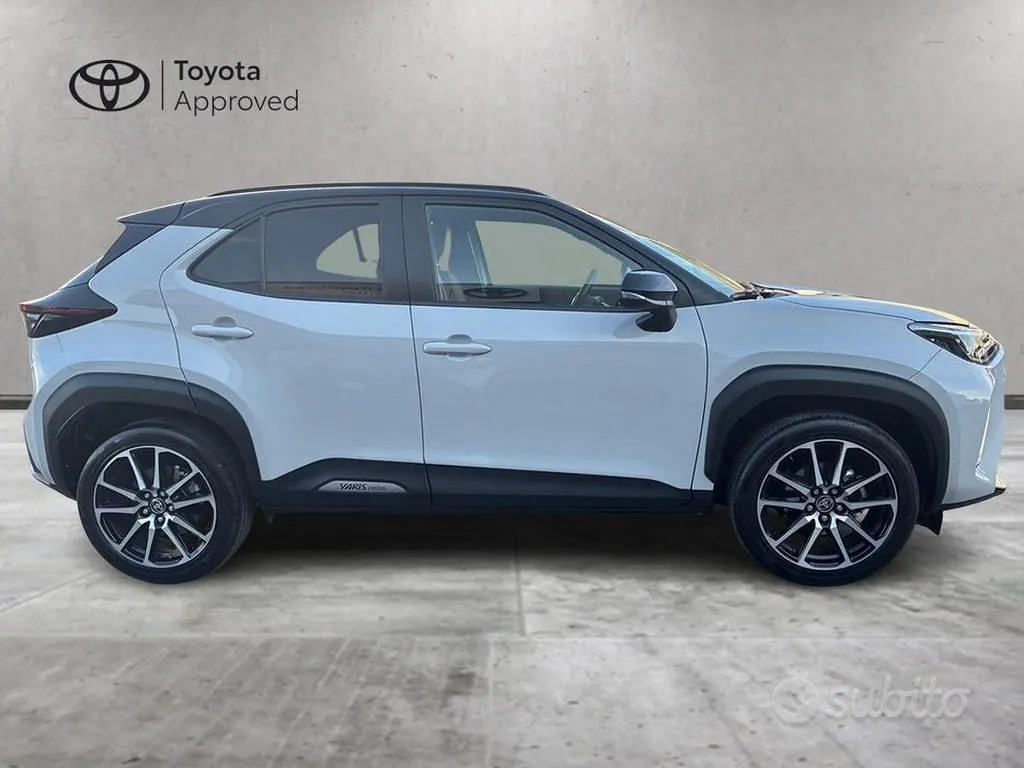 Toyota Yaris Cross 2024 photo 3