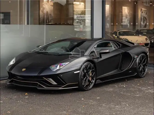 Lamborghini Aventador