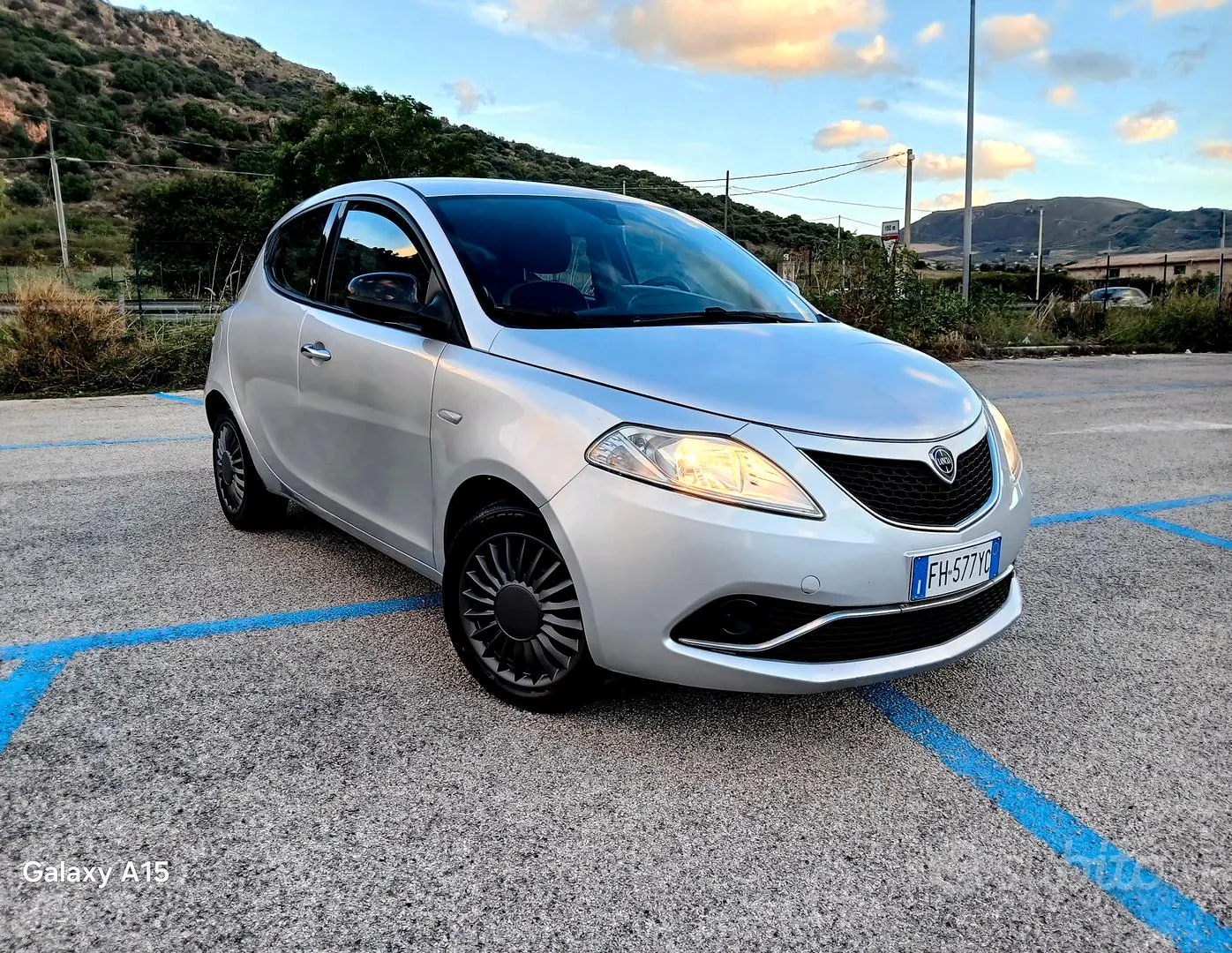Lancia Ypsilon 2017 photo 2