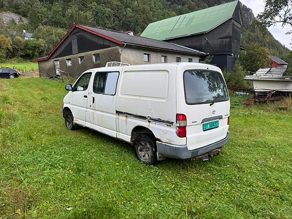 Toyota Hiace 2002 photo 5
