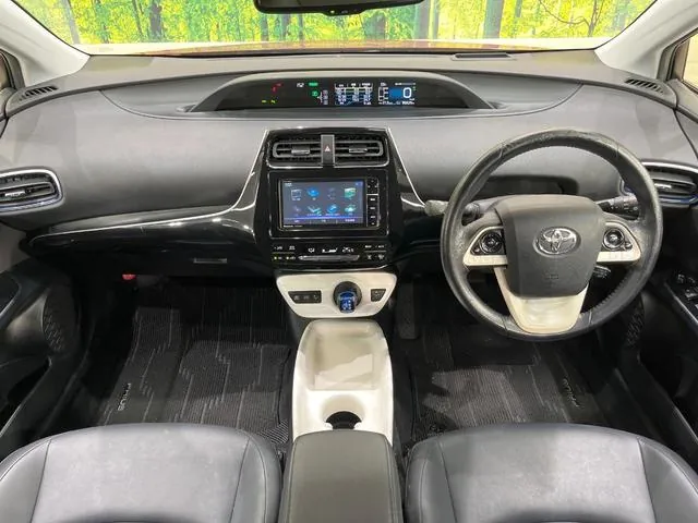 Toyota Prius 2016 photo 2