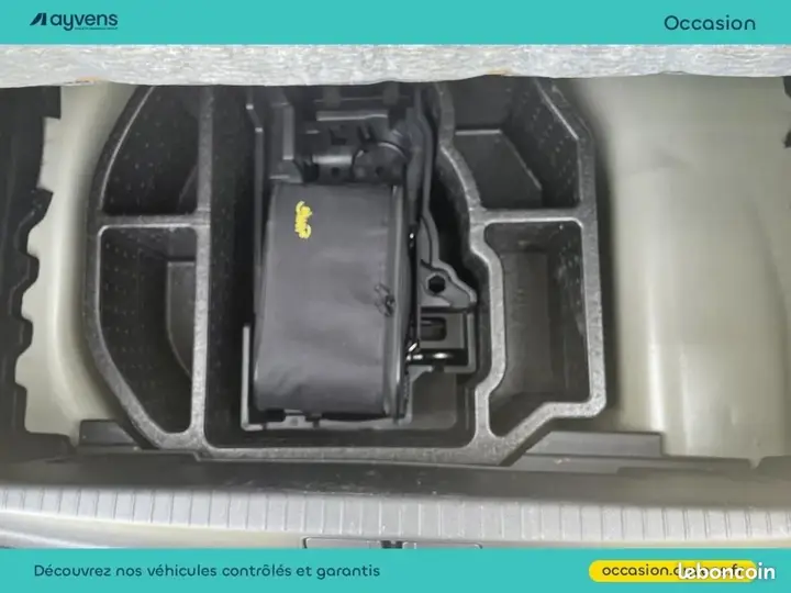 Peugeot 208 2022 photo 3