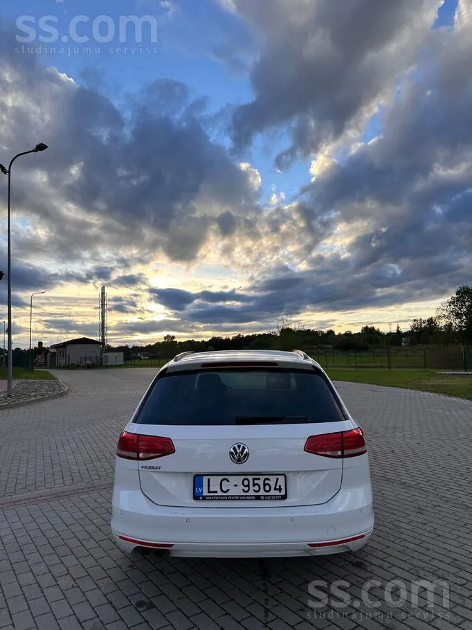Volkswagen Passat 2018 photo 5