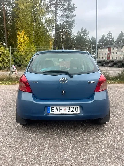 Toyota Yaris 2006 photo 4
