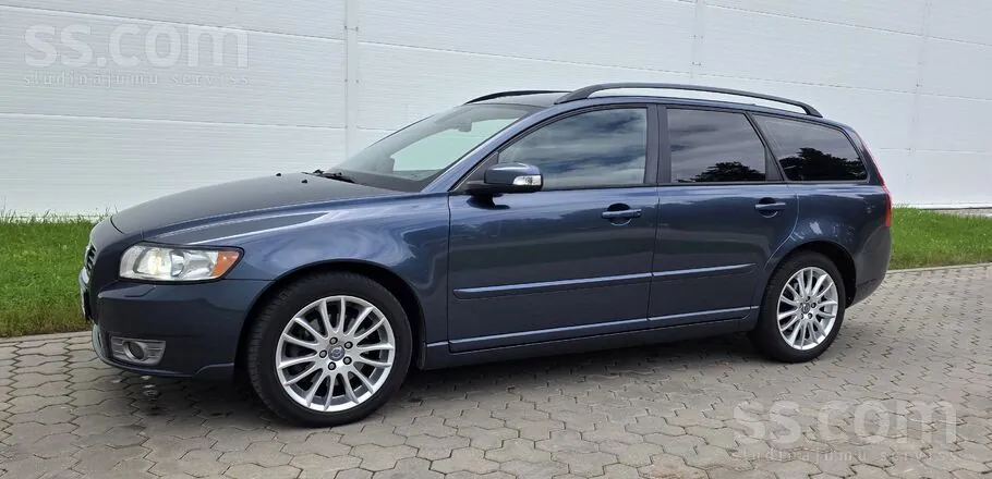 Volvo V50 2008 photo 2